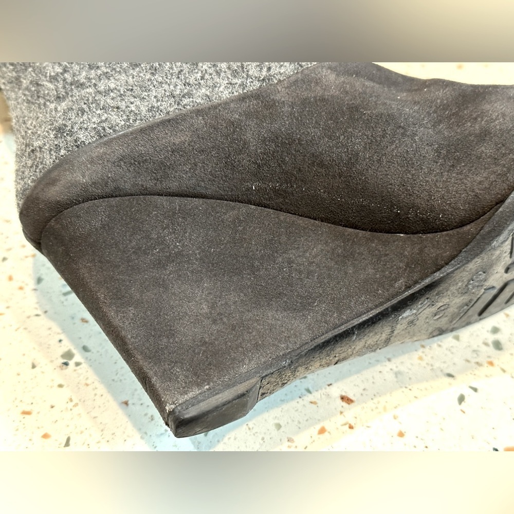 Designer Christian Dior CD‎ Gray Suede & Wool Tall Knee High Wedge Boots - Picture 9 of 16